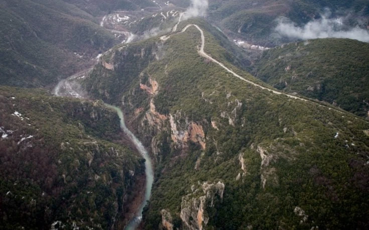 Eντυπωσιακές εικόνες! Το φαράγγι του Βίκου και ο Βοϊδομάτης από ψηλά